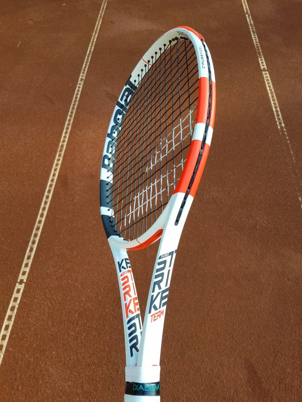 Raquette de tennis Babolat Pure Strike 98 18/20 + cordage Raquette de tennis Babolat Pure Strike 98 18/20 + cordage